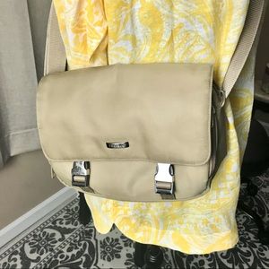 Fratelly Crossbody Women’s Multi Pocket Travel